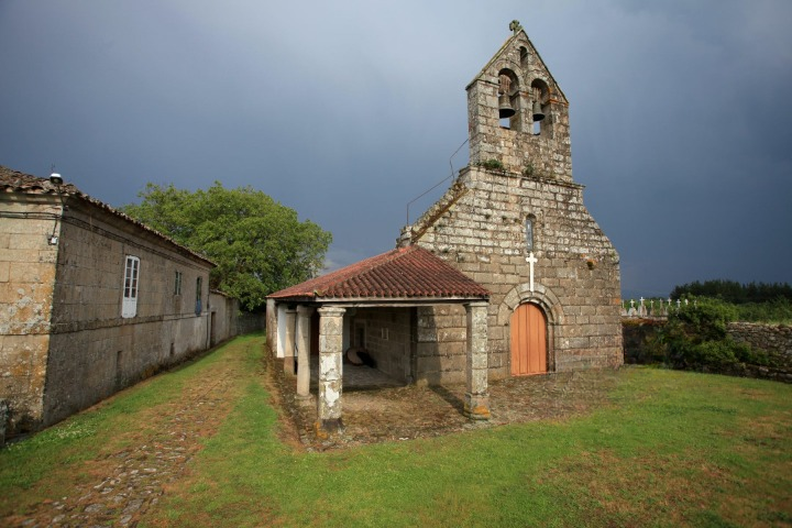 Iglesia de Santa María de Proendos